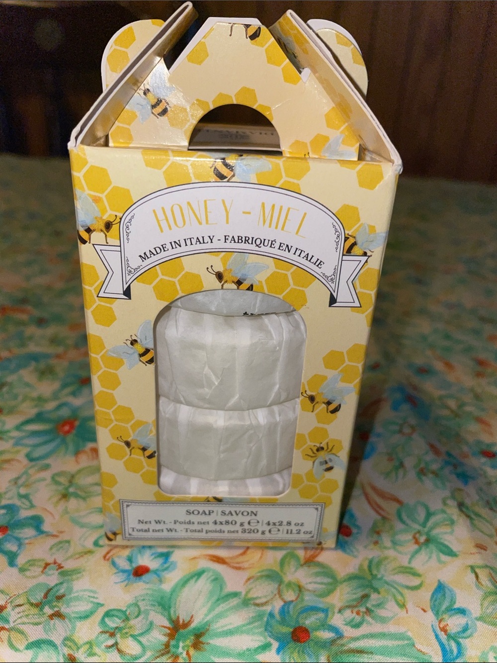 4 piece diamanté honey soaps made in Italy.